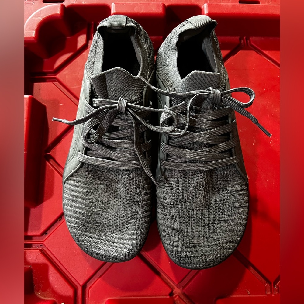 Men’s sneakers